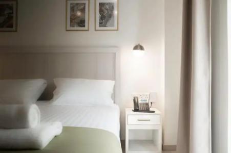 Roseum Boutique - 114