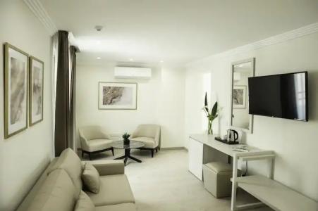 Roseum Boutique - 153