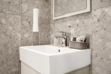 Roseum Boutique - 112