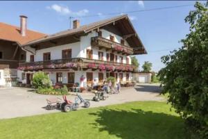 Zaißlhäusl Hof Gästezimmer Farm, Ubersee