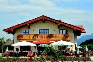 Cafe Wastelbauerhof - Urlaub auf dem Bauernhof Farm, Bernau am Chiemsee