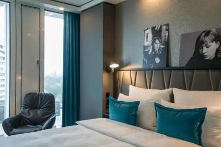 Motel One Berlin-Upper West - 4