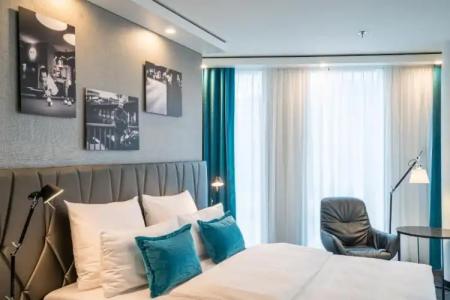 Motel One Berlin-Upper West - 18