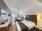 Standard Family room with garden view