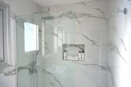 Loutsiana Deluxe Apts - 85