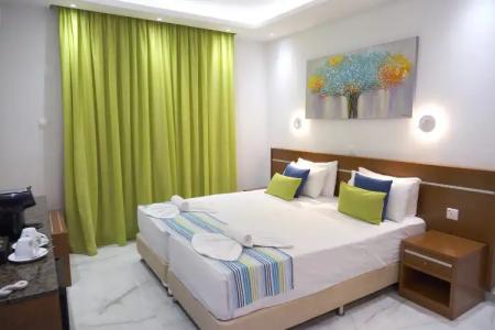 Loutsiana Deluxe Apts - 3