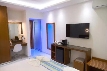 Loutsiana Deluxe Apts - 5