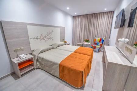 Nicholas Color - 101