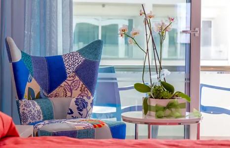 Nicholas Color - 121