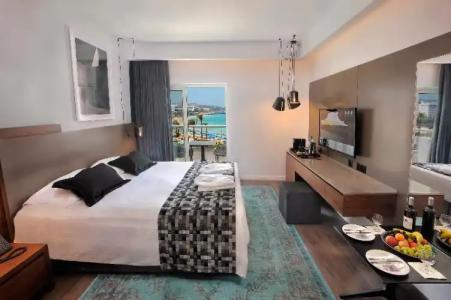 Okeanos Beach Boutique - 101