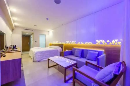 Tasia Maris Oasis - 156