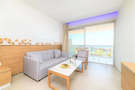 Tasia Maris Oasis - 109