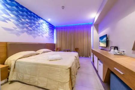 Tasia Maris Oasis - 120