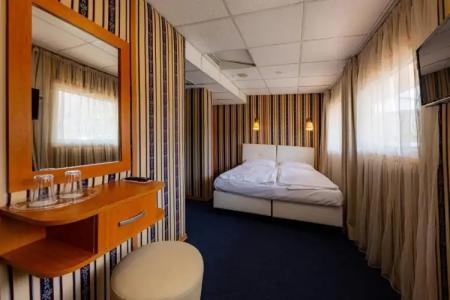 Grand Jules - Boat - 125