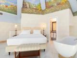 Autograph Tower Top Floor Double Suite