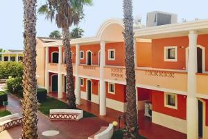 Le Castella Resort & Beach, Castella