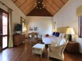 Honeymoon Villa beachfront