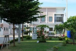 Dream House, Khao Tao