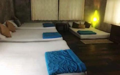Crescent Bay Resort - 7