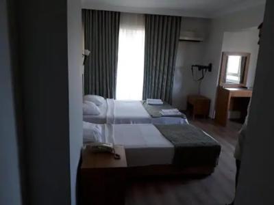 Mert Seaside (Adult only +16) - 100