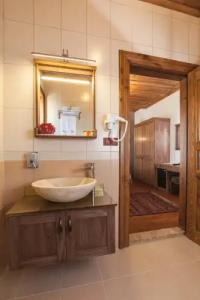 Ferman Konak-Special Category - 9