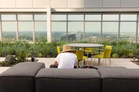 AKA University City - 17