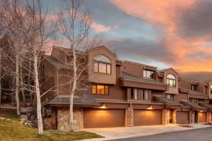 Abode on Stonebridge Townhouse, Park