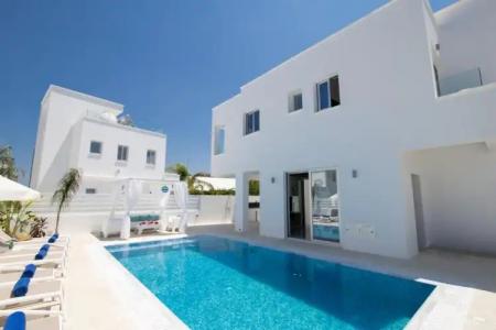 Lantiana Gardens ApartHotel - 37