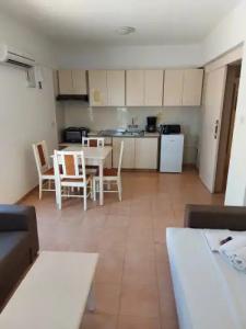 Seagull Apartments - 18