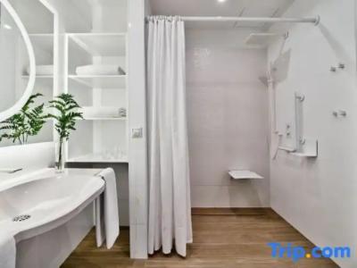 Indigo Warsaw Nowy Świat, an IHG - 53