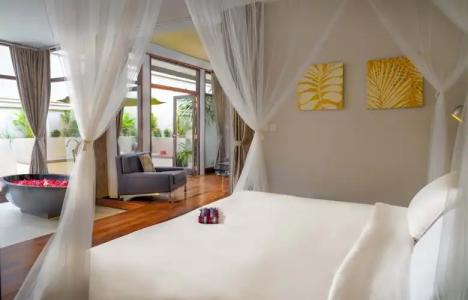 Heritage Suites - 53