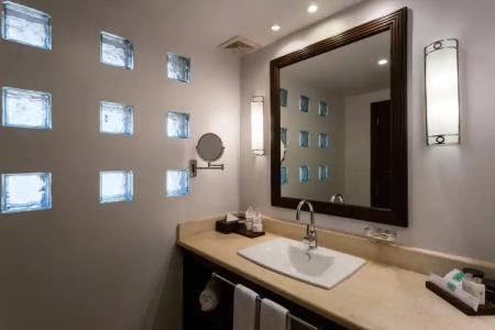 Heritage Suites - 10