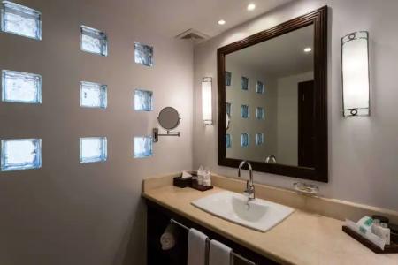 Heritage Suites - 33