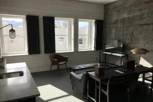 The Explorers Society Hotel, Revelstoke