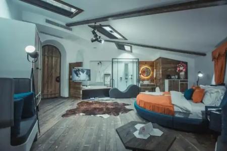 Cephanelik Butik - 115