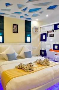 Royal Penguin Boutique & Spa - 118