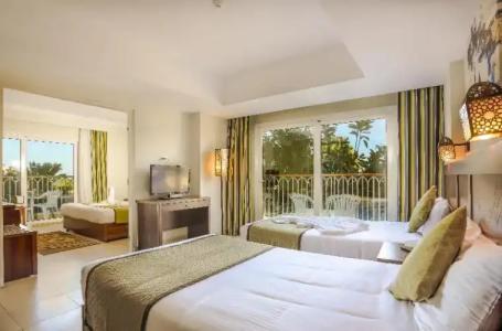 Royal Star Beach Resort - 100