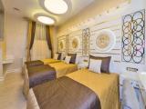 Superior Triple Basement room