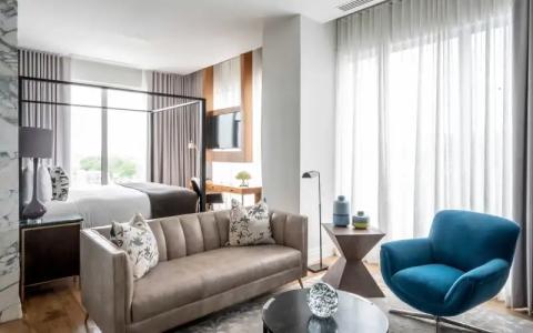 The Dupont Circle - 77