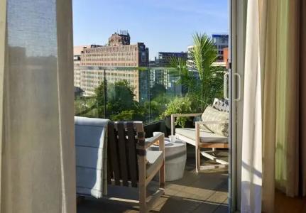 The Dupont Circle - 100