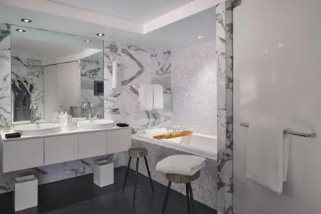 The Dupont Circle - 98