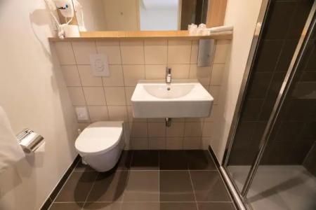 B&B Frankfurt-Airport - 9