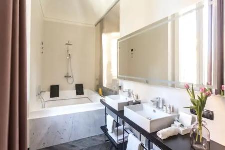 The H'All Tailor Suite Roma - 128