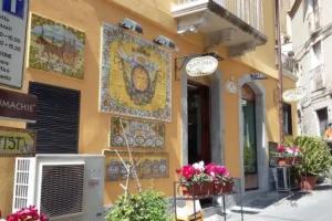 Taormina Rainbow House, Taormina