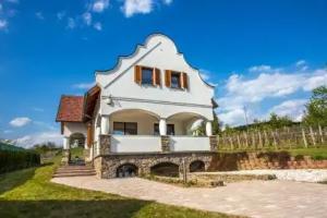 VIVAZA Villa Szigliget, Szigliget