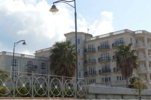 Hotel Marechiaro, Destra