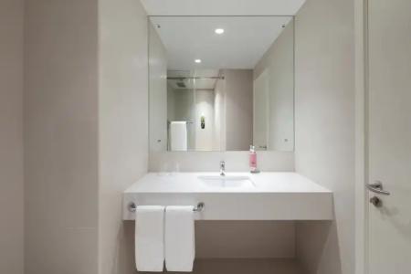 Rove Trade Centre - 102