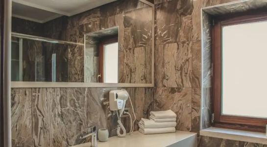 KERCULLA Resort - 57