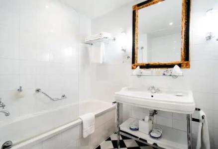 Grand Palace - The Leadings of the World - 8