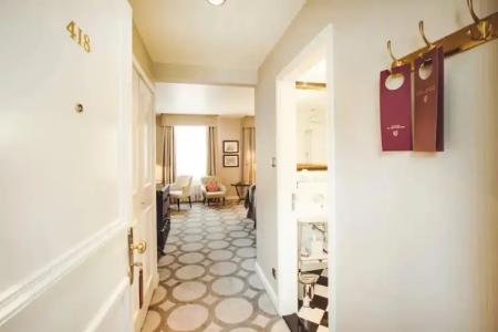 Grand Palace - The Leadings of the World - 26